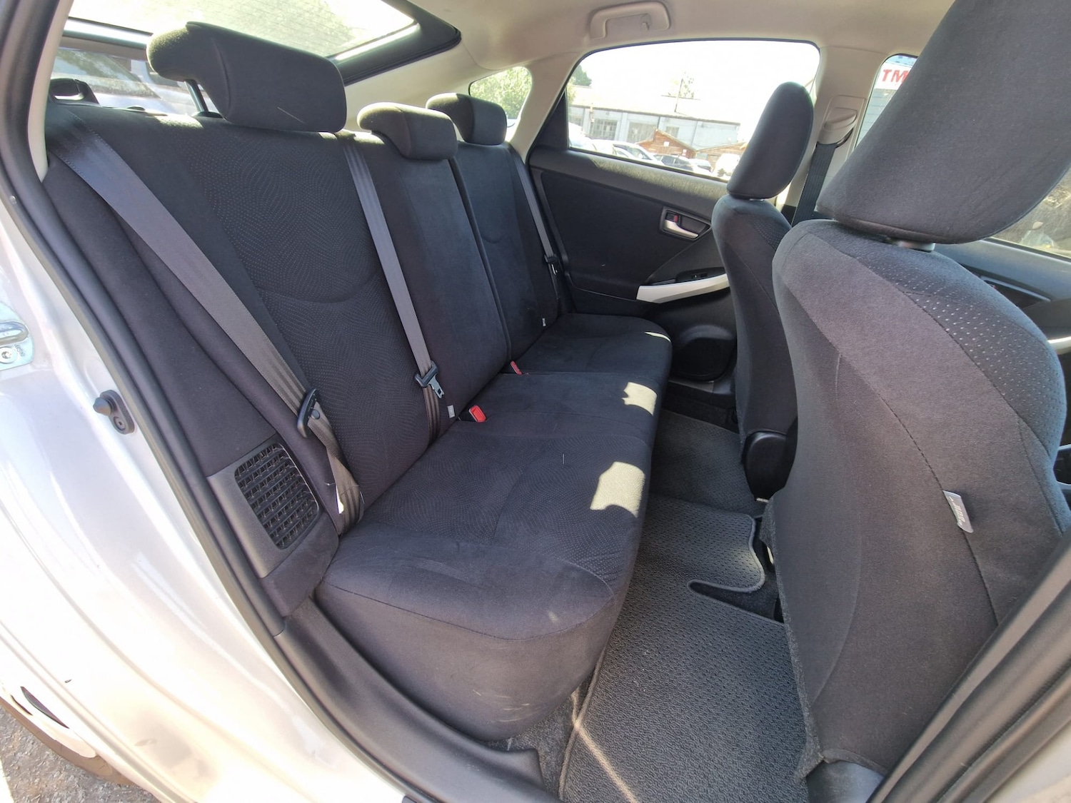 Used Toyota Prius 2015 for sale - 76879740: Photo 11