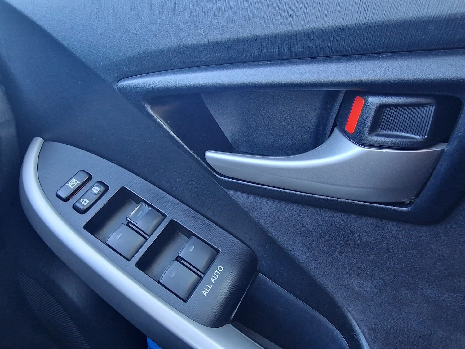 Used Toyota Prius 2015 for sale - 76879740: Photo 19