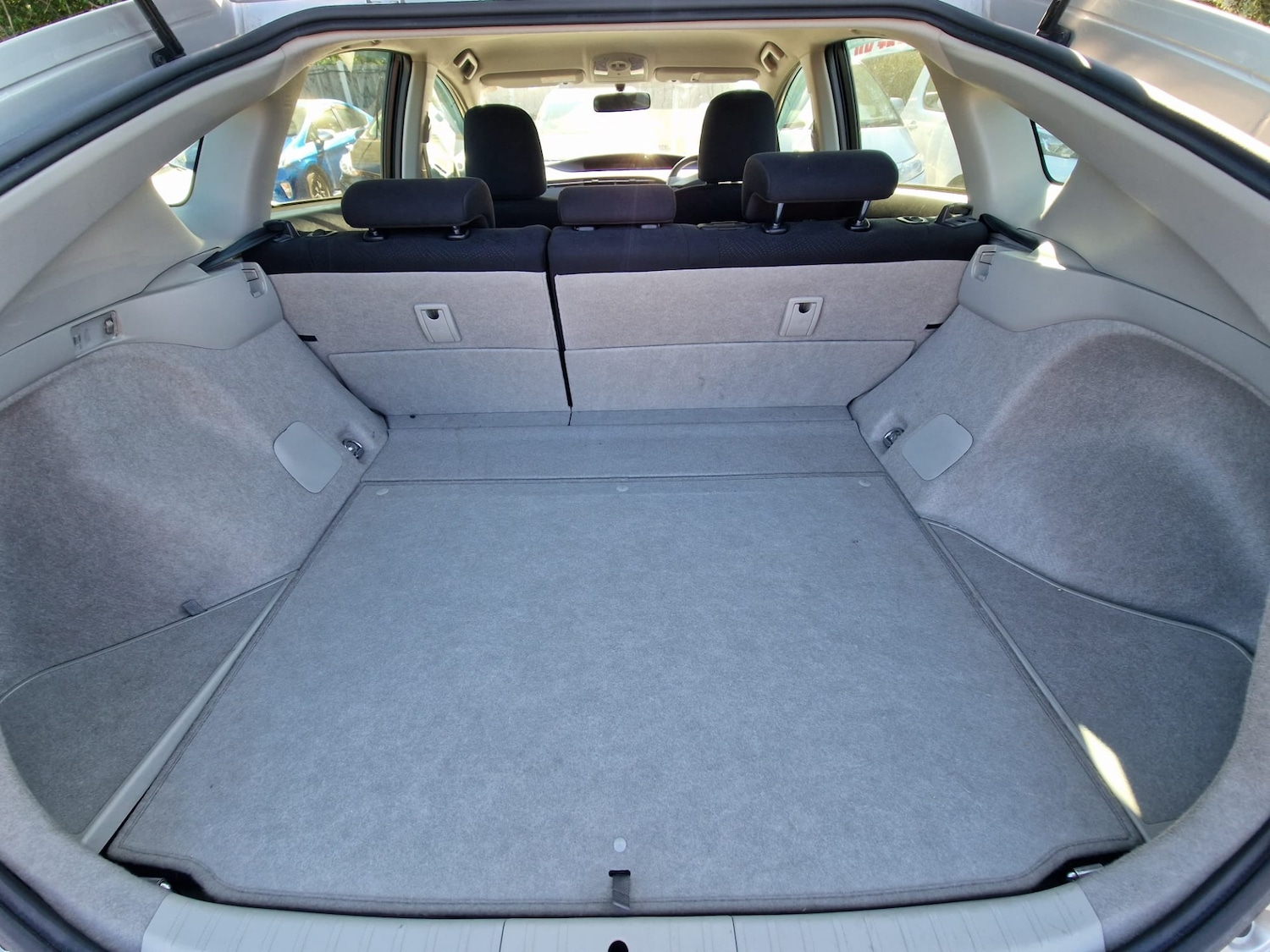 Used Toyota Prius 2015 for sale - 76879740: Photo 20