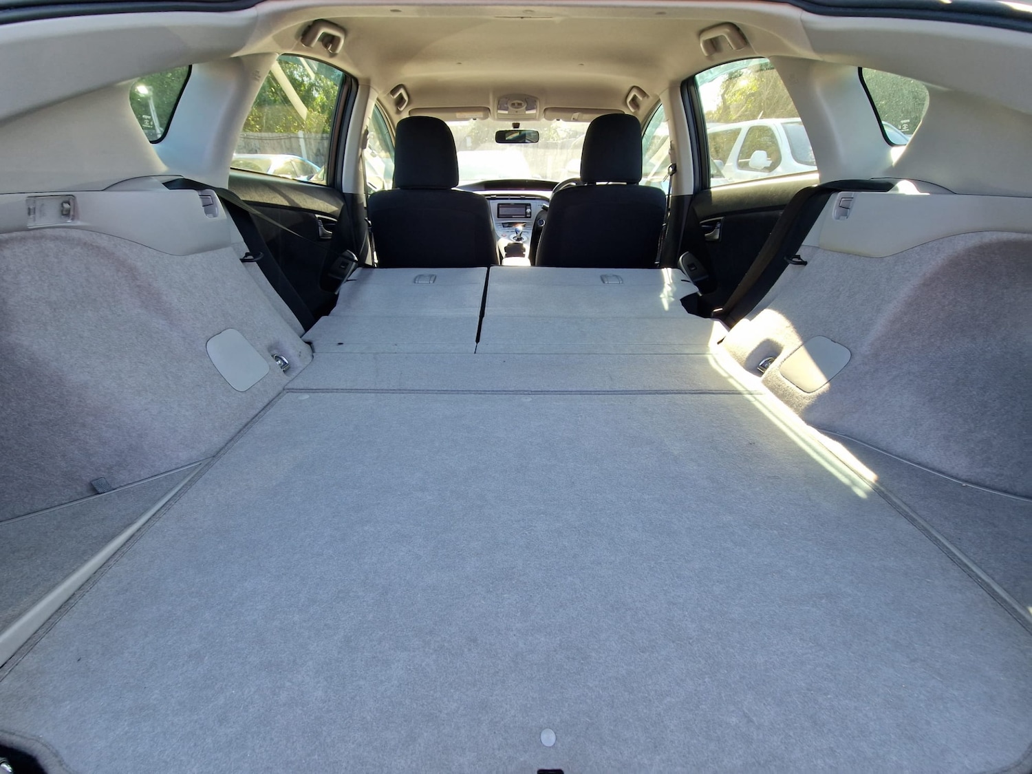 Used Toyota Prius 2015 for sale - 76879740: Photo 21