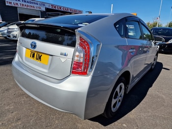 Used Toyota Prius 2015 for sale - 76879740: Photo