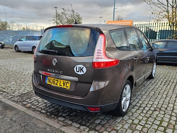Used Renault Grand Scenic 2012 for sale - 76650796: Photo