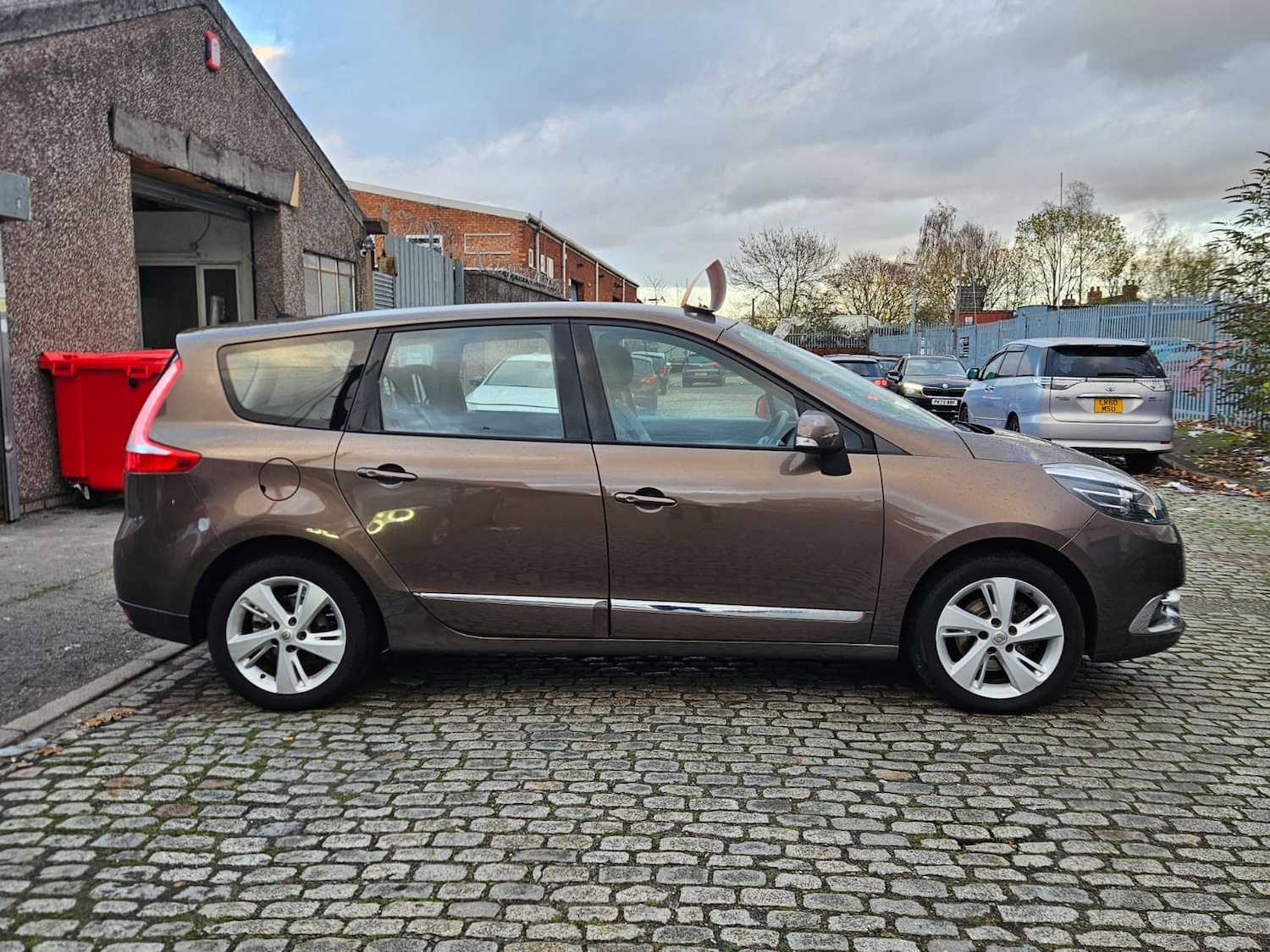 Used Renault Grand Scenic 2012 for sale - 76650796: Photo 5