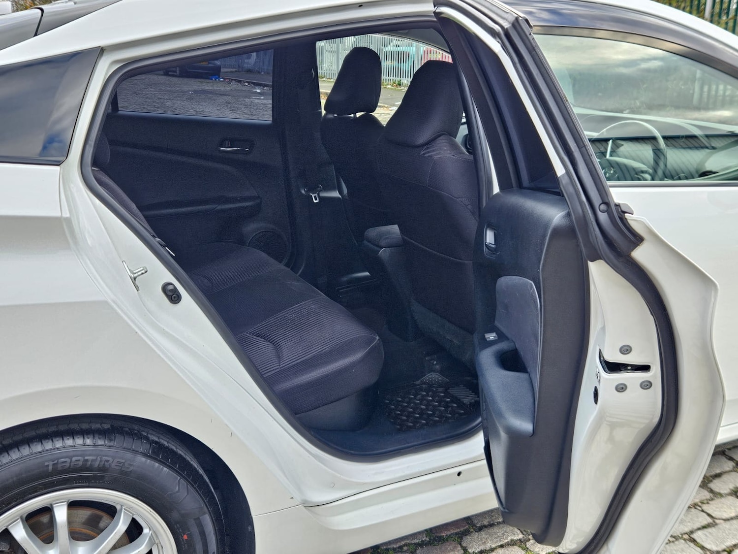 Used Toyota Prius 2017 for sale - 76531685: Photo 13