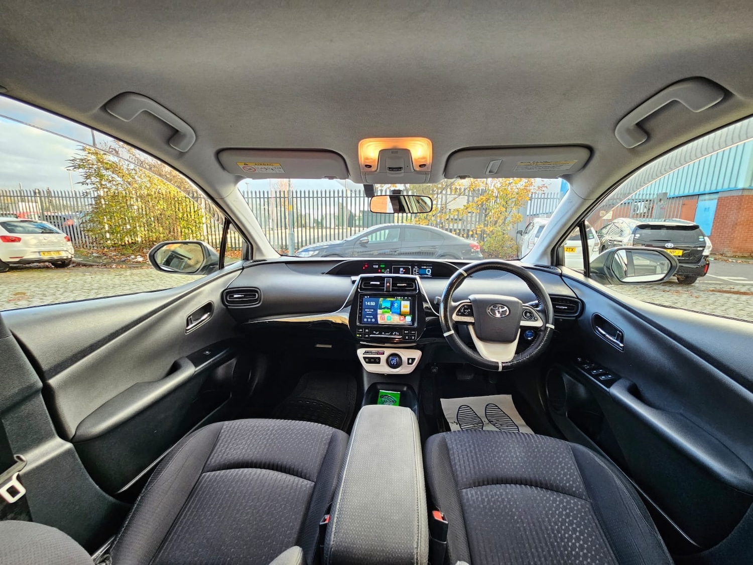 Used Toyota Prius 2017 for sale - 76531685: Photo 17