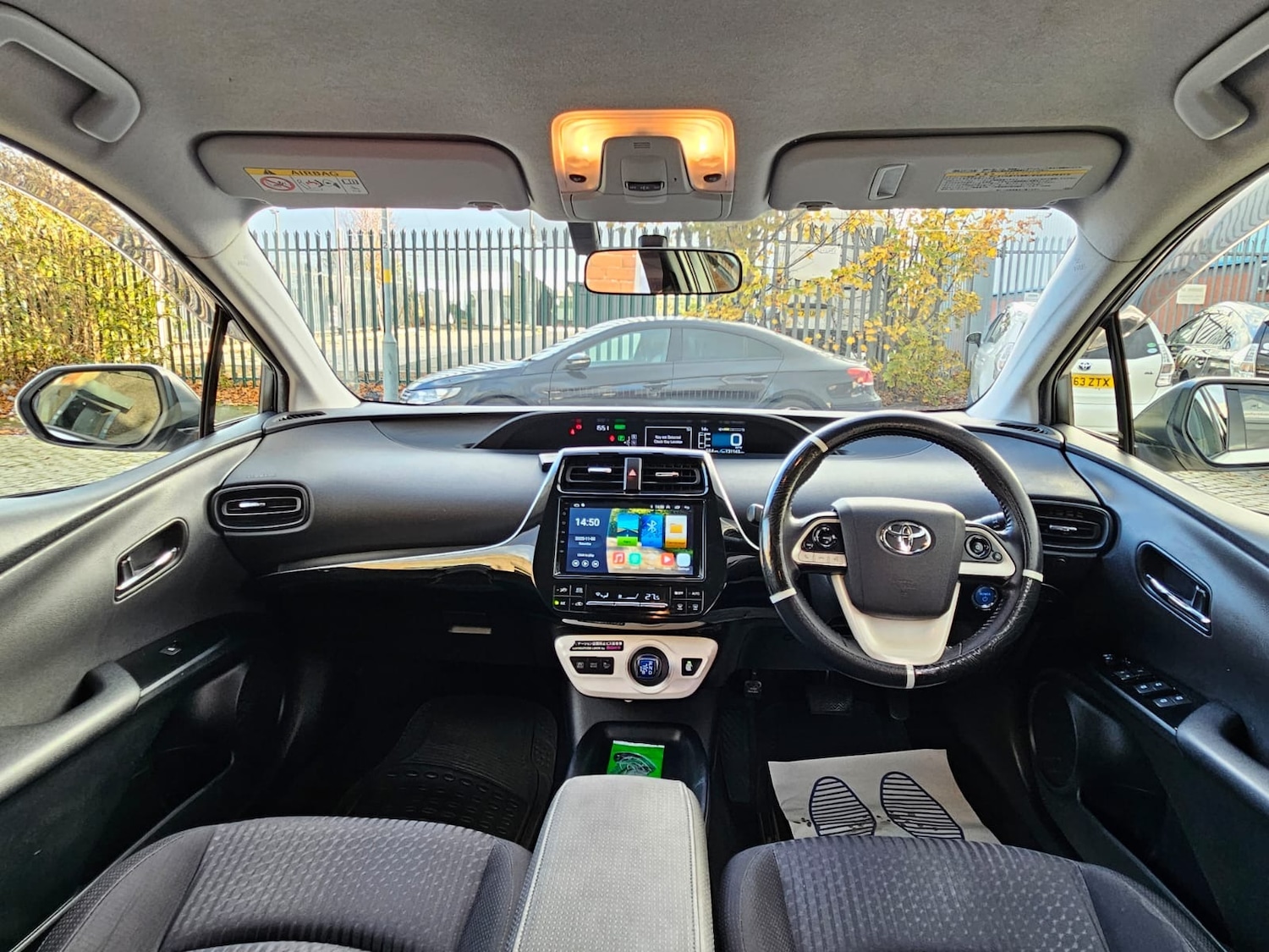 Used Toyota Prius 2017 for sale - 76651101: Photo 18