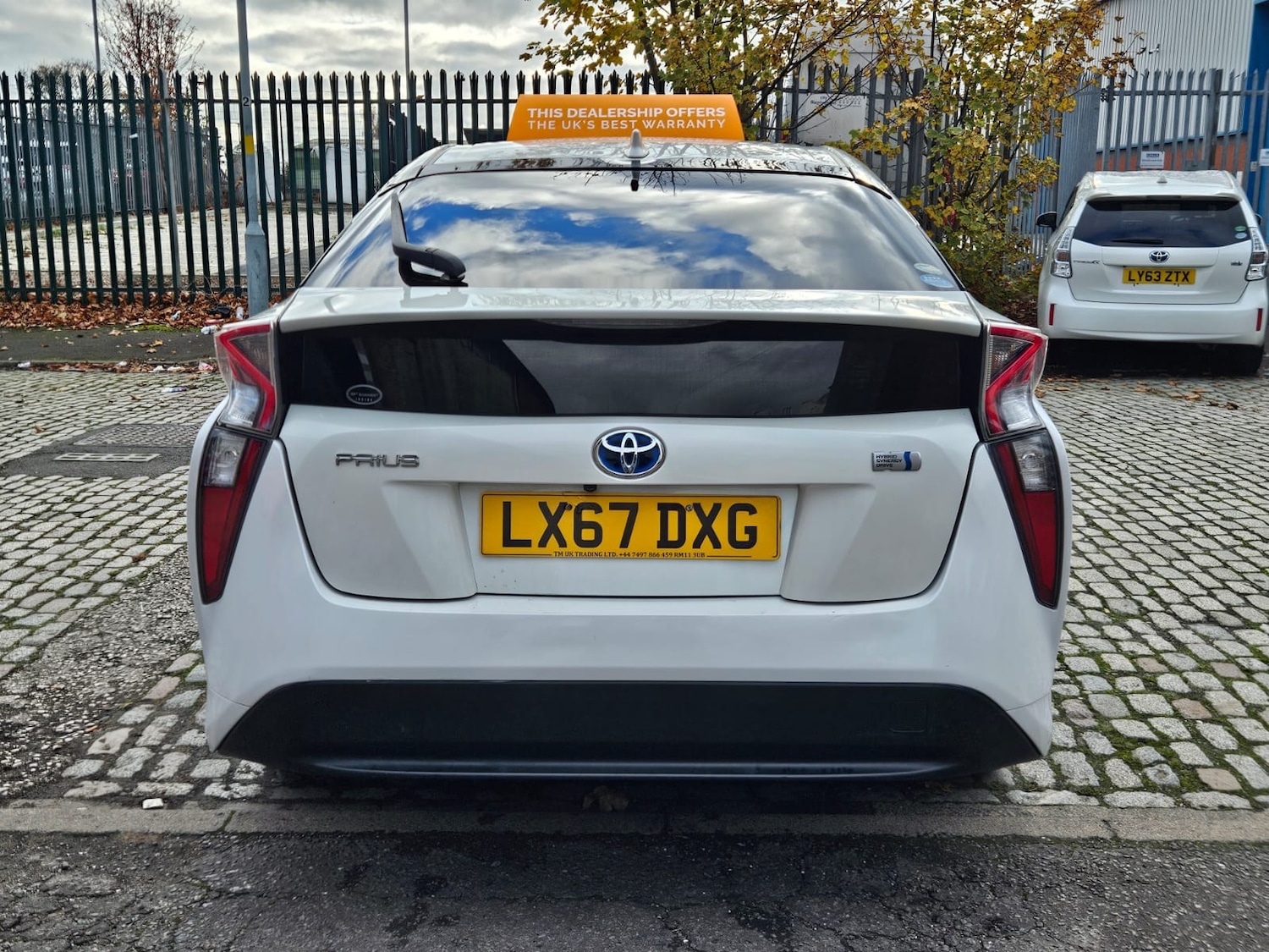 Used Toyota Prius 2017 for sale - 76651101: Photo 8