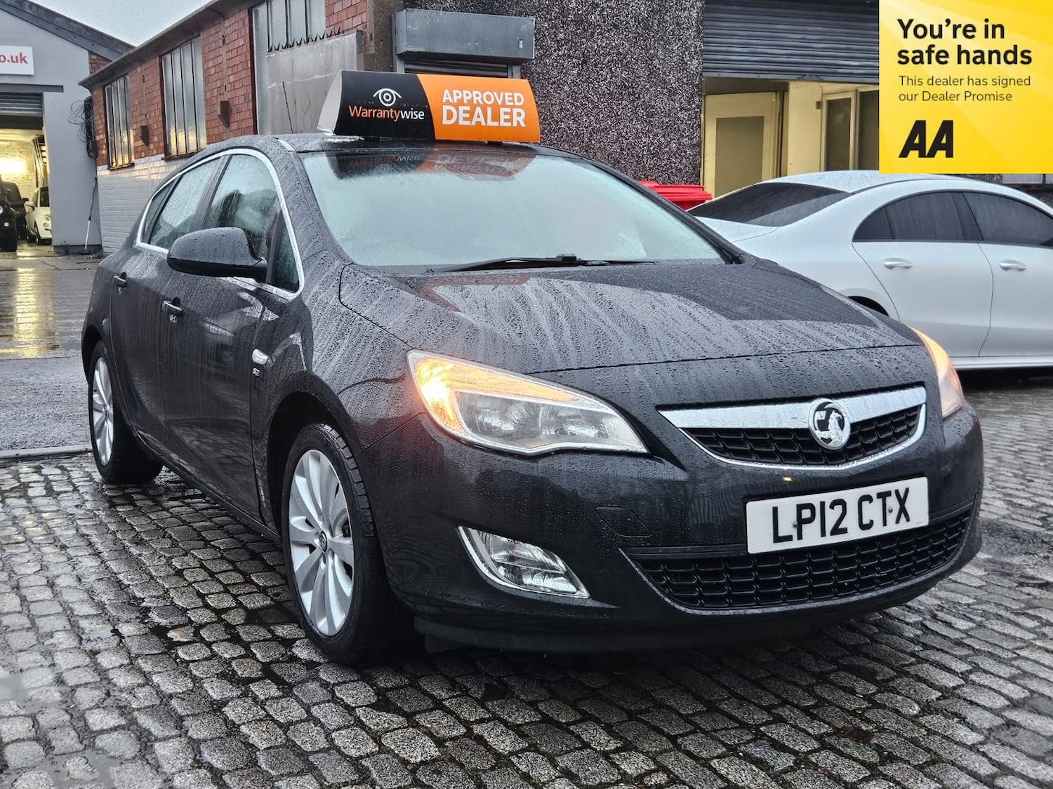 Used Vauxhall Astra 2012 for sale - 76693693: Photo 1