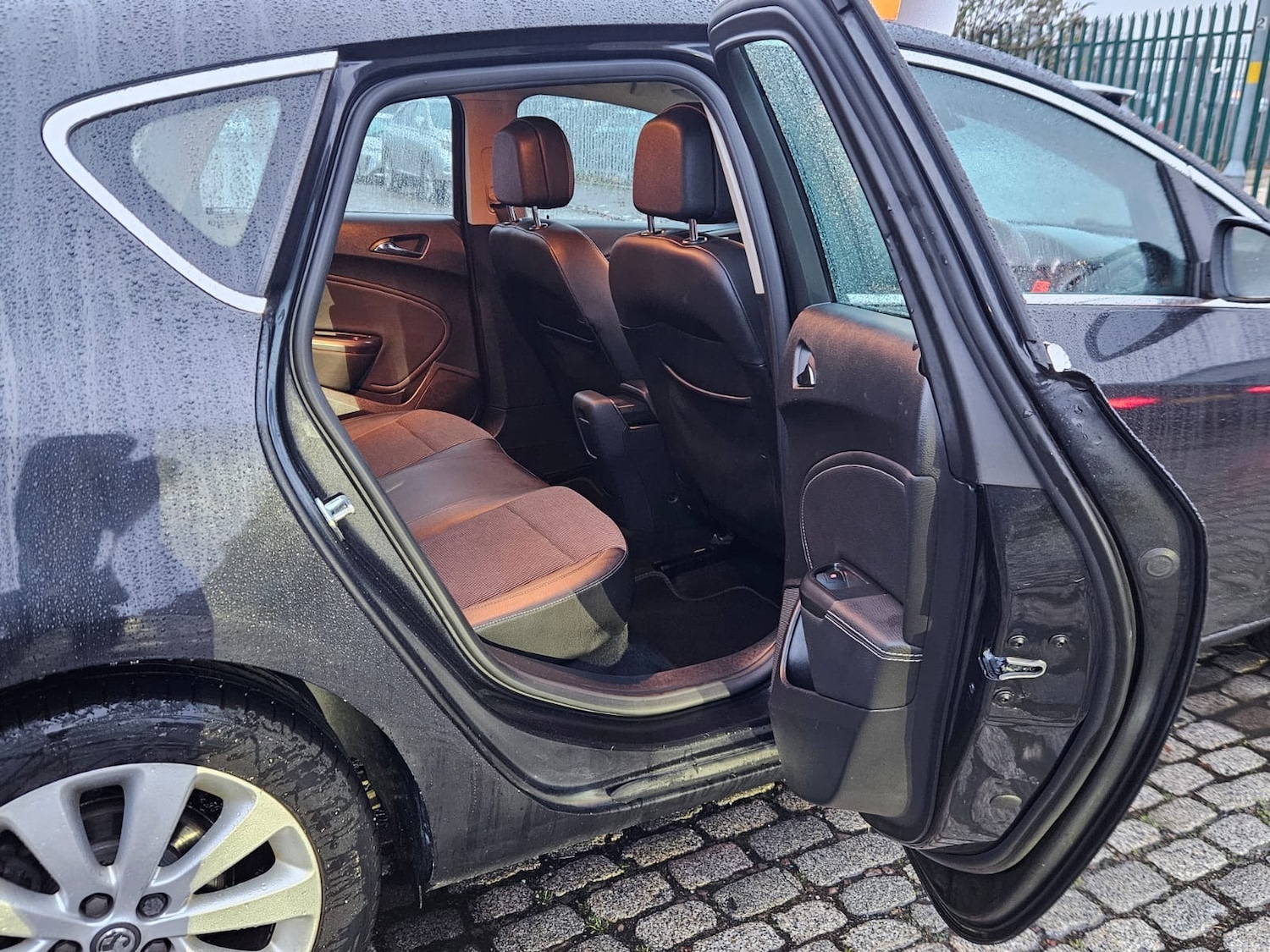 Used Vauxhall Astra 2012 for sale - 76693693: Photo 13