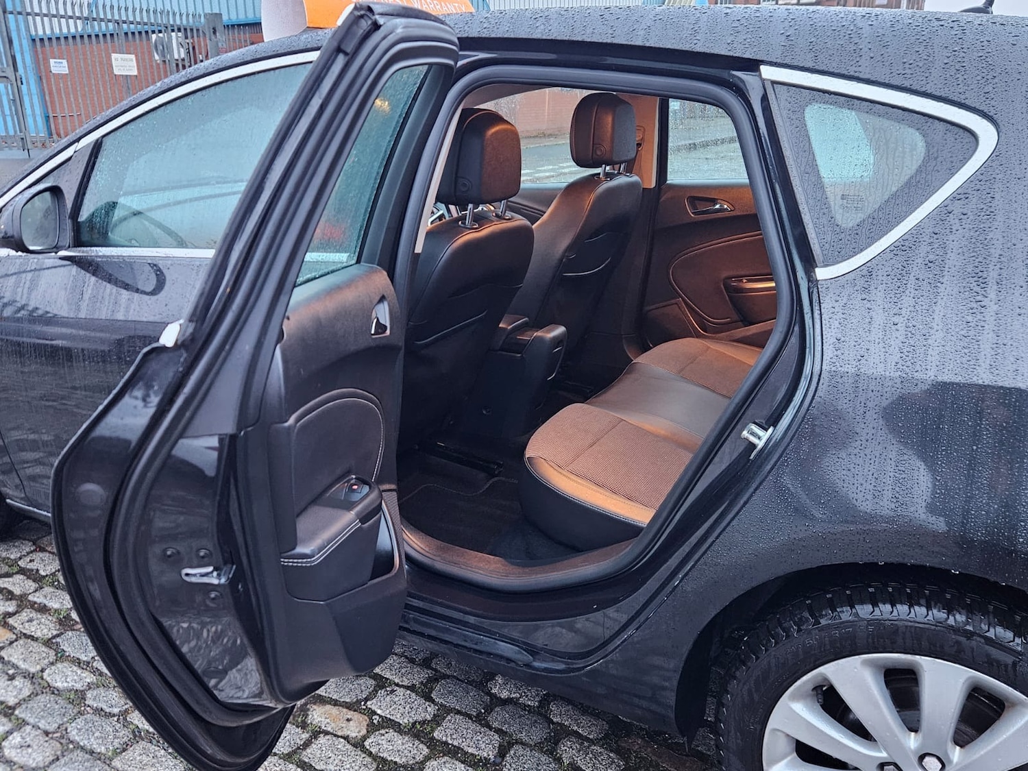 Used Vauxhall Astra 2012 for sale - 76693693: Photo 15