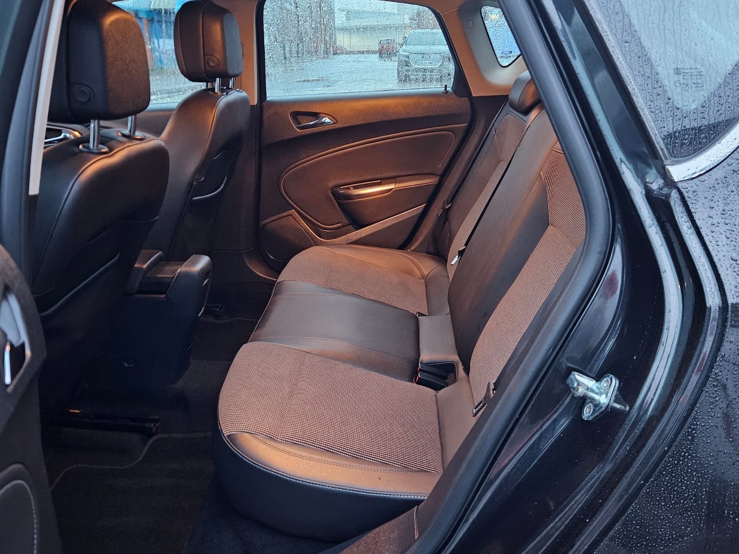 Used Vauxhall Astra 2012 for sale - 76693693: Photo 16