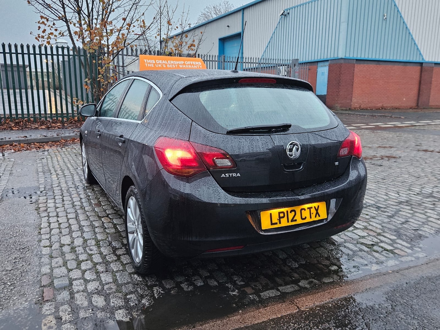 Used Vauxhall Astra 2012 for sale - 76693693: Photo 4