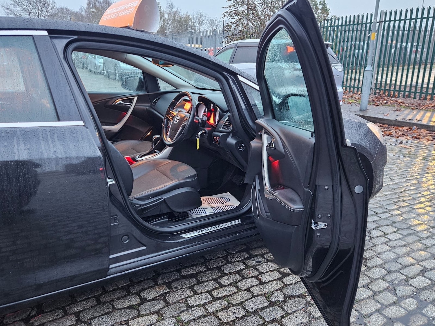 Used Vauxhall Astra 2012 for sale - 76693693: Photo 9