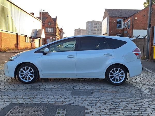 Used Toyota Prius+ 2017 for sale - 75250649: Photo 6