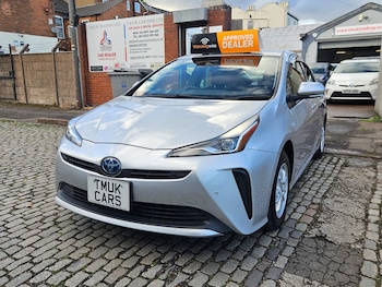Used Toyota Prius 2020 for sale - 75945380: Photo