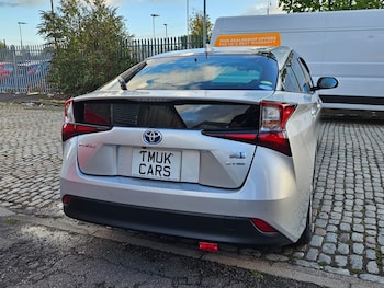 Used Toyota Prius 2020 for sale - 75945380: Photo