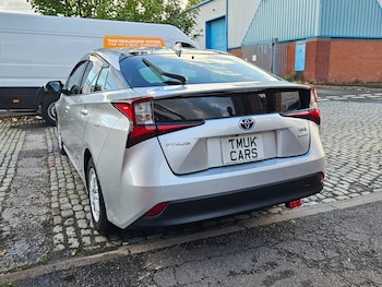 Used Toyota Prius 2020 for sale - 75945380: Photo