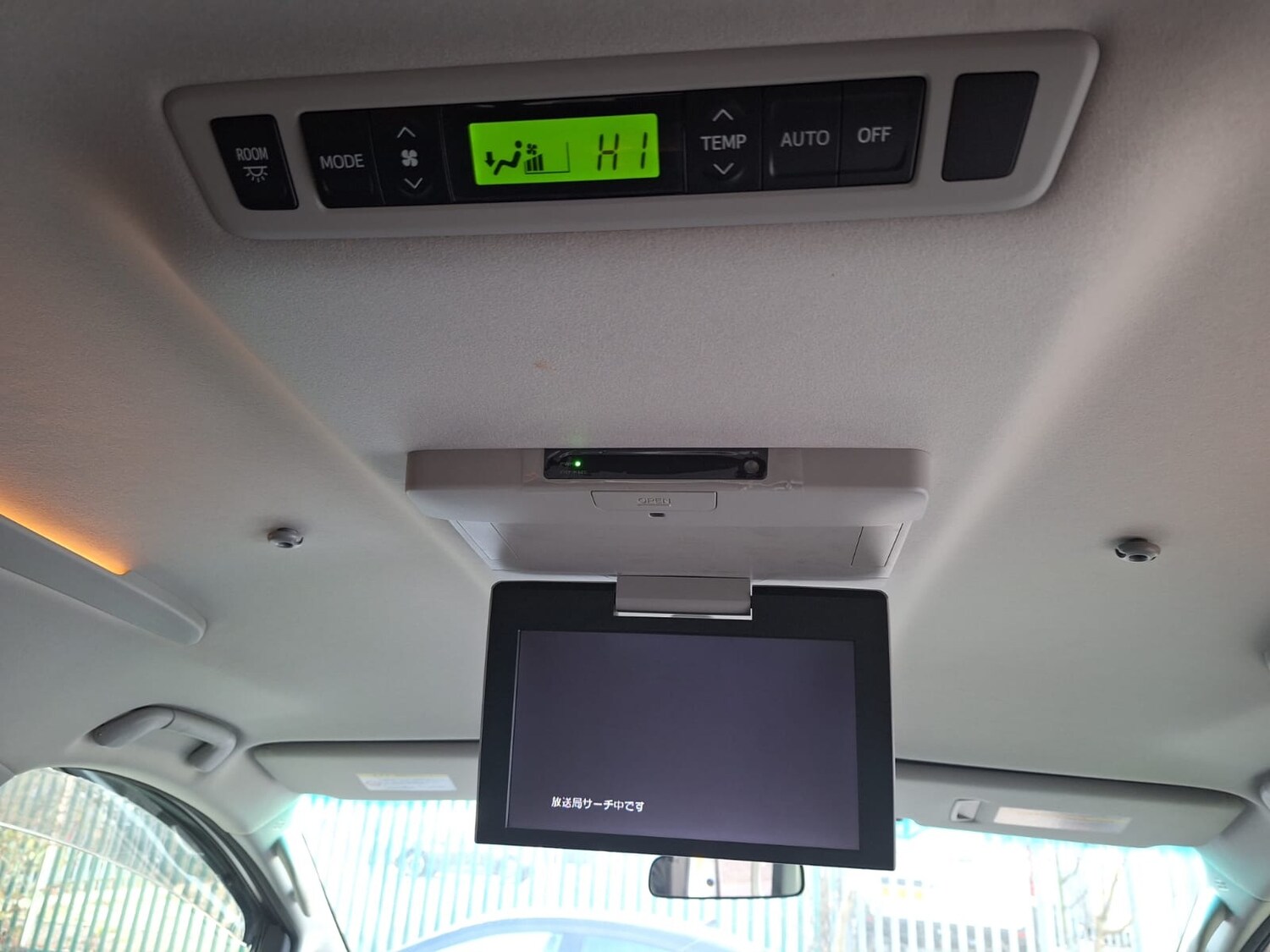 Used Toyota Alphard 2013 for sale - 77207303: Photo 19