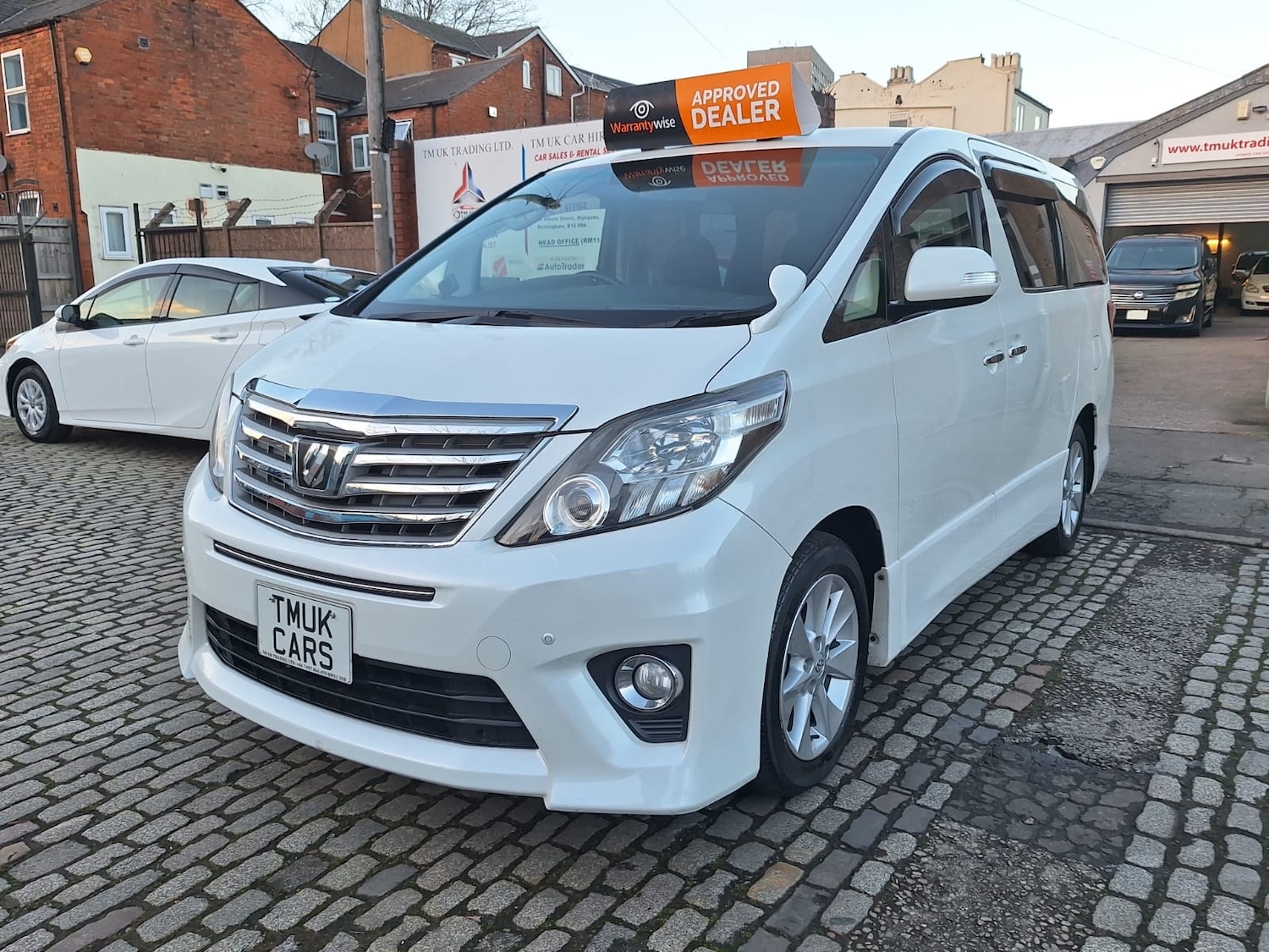 Used Toyota Alphard 2013 for sale - 77207303: Photo 2