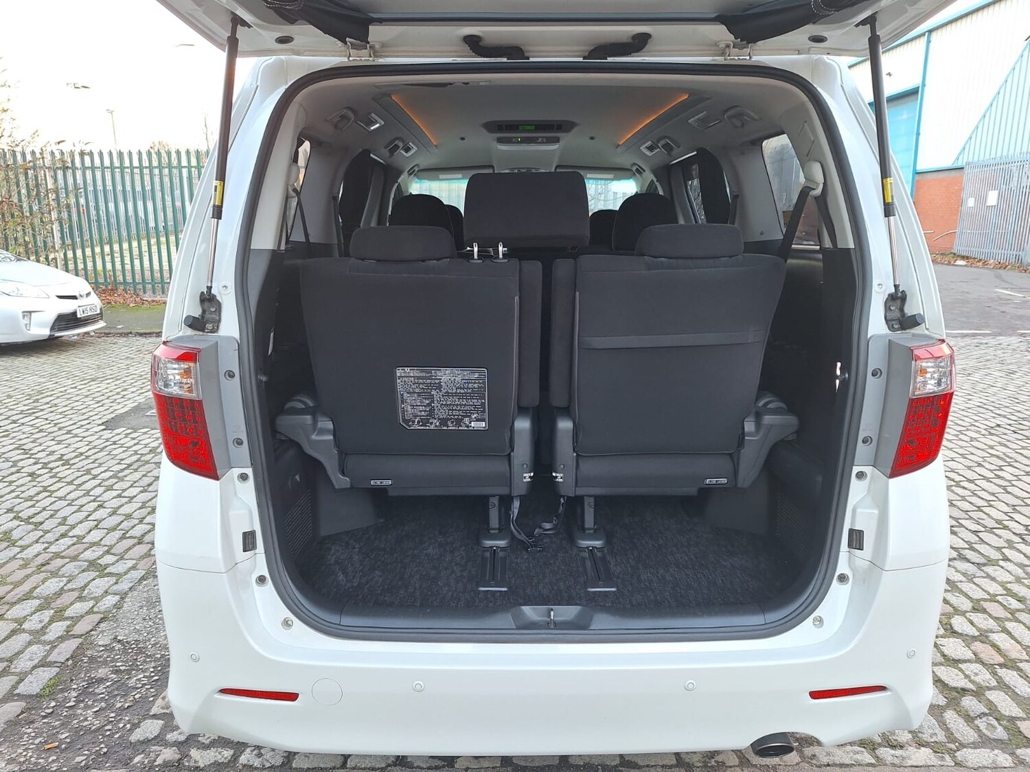 Used Toyota Alphard 2013 for sale - 77207303: Photo 22