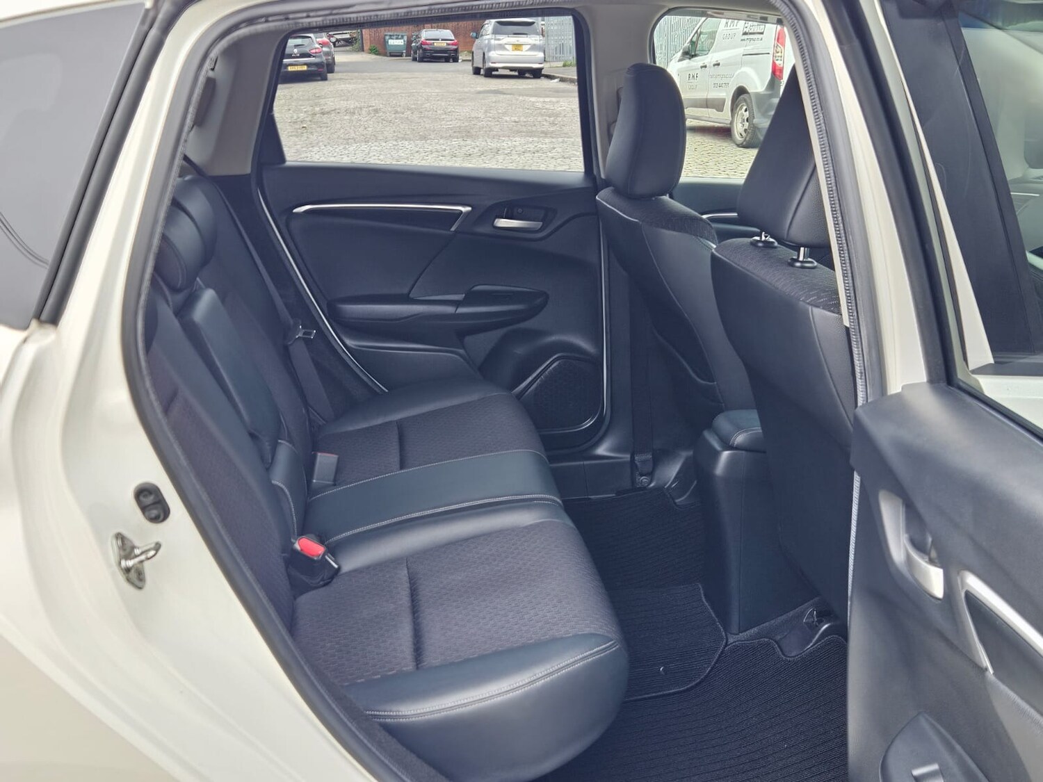 Used Honda Jazz 2014 for sale - 78211894: Photo 13