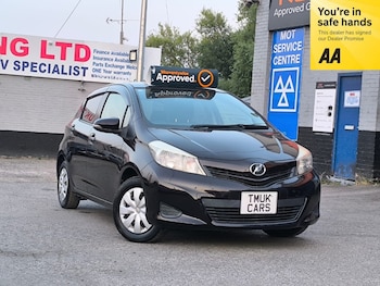 Used Toyota Yaris 2013 for sale - 79252011: Photo