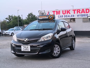Used Toyota Yaris 2013 for sale - 79252011: Photo