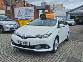 Used Toyota Auris 2017 for sale - 74248074: Photo