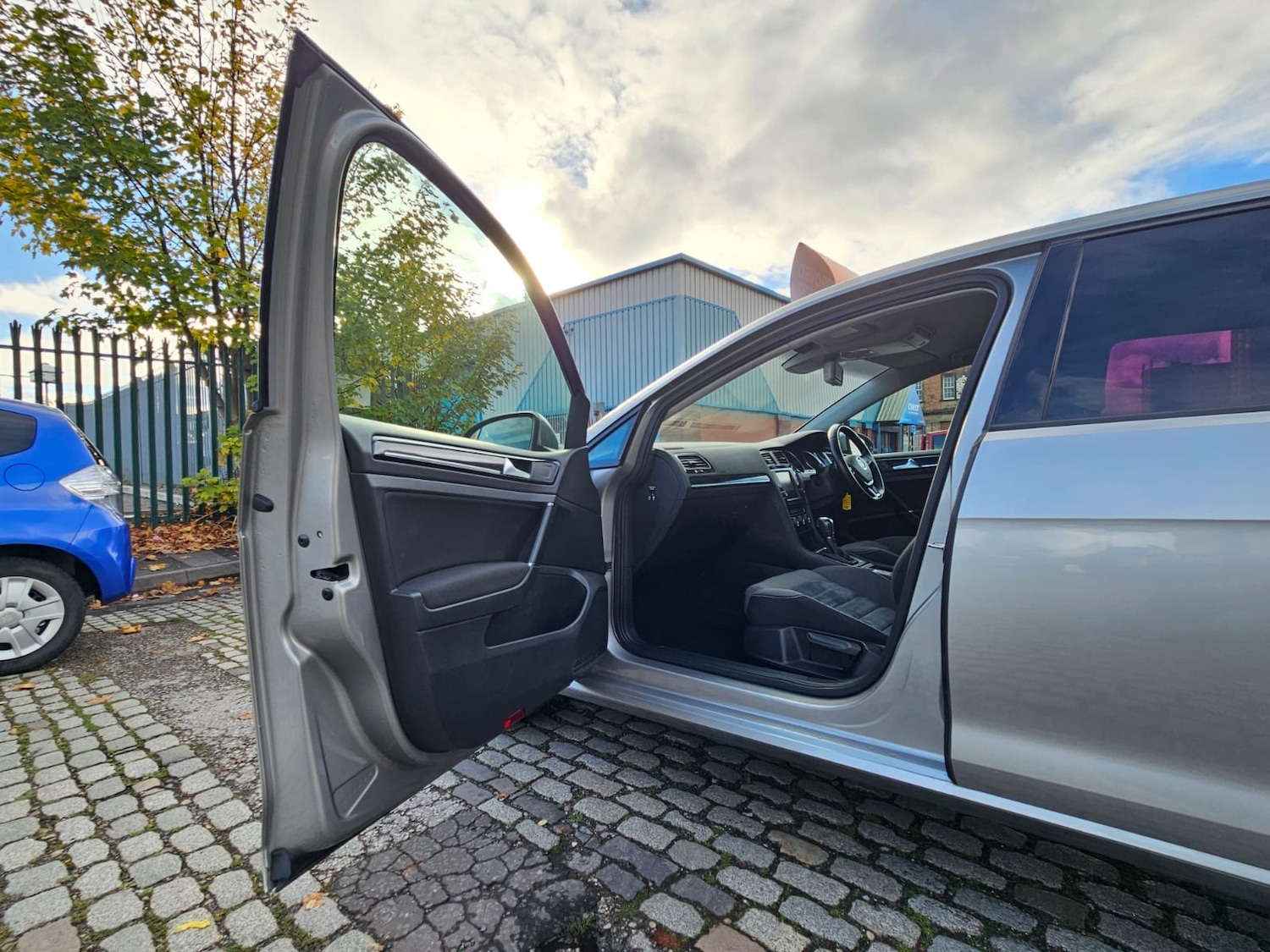 Used Volkswagen Golf 2013 for sale - 76364874: Photo 11