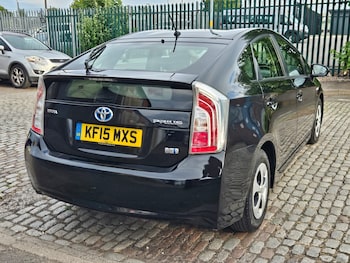 Used Toyota Prius 2015 for sale - 78982792: Photo