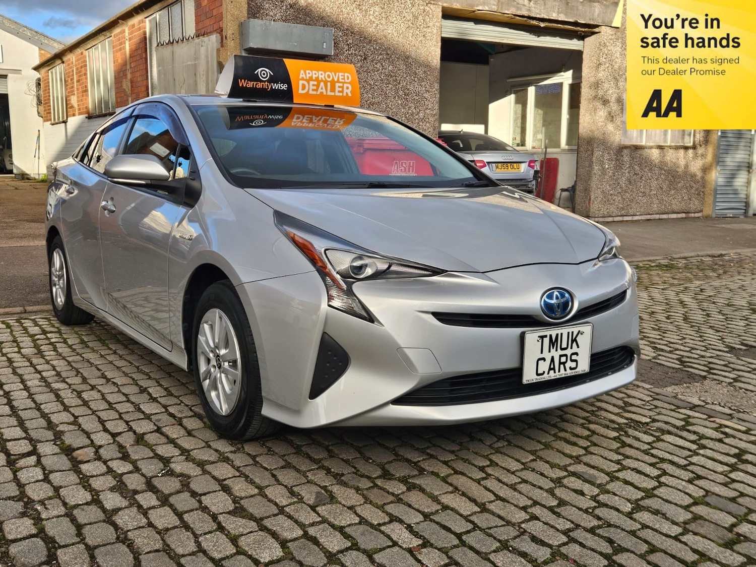 Used Toyota Prius 2018 for sale - 76128840: Photo 1