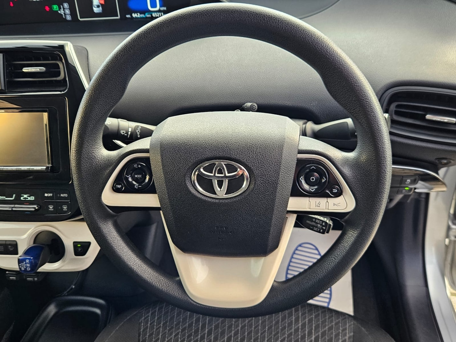 Used Toyota Prius 2018 for sale - 76128840: Photo 19