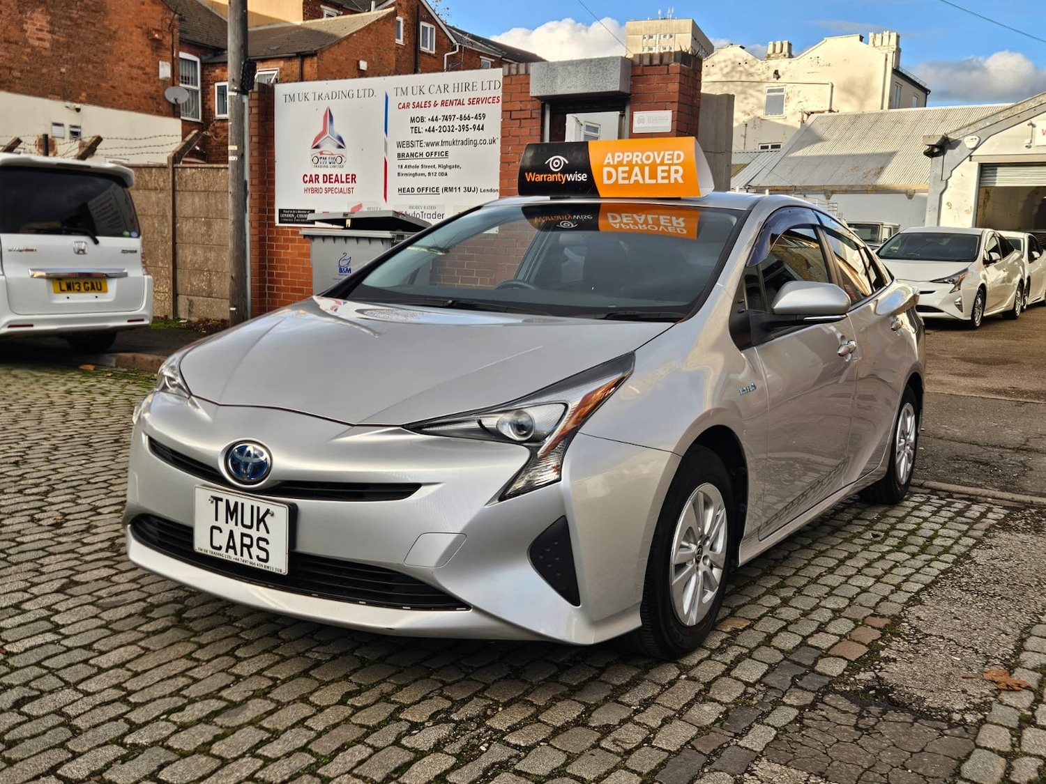 Used Toyota Prius 2018 for sale - 76128840: Photo 2
