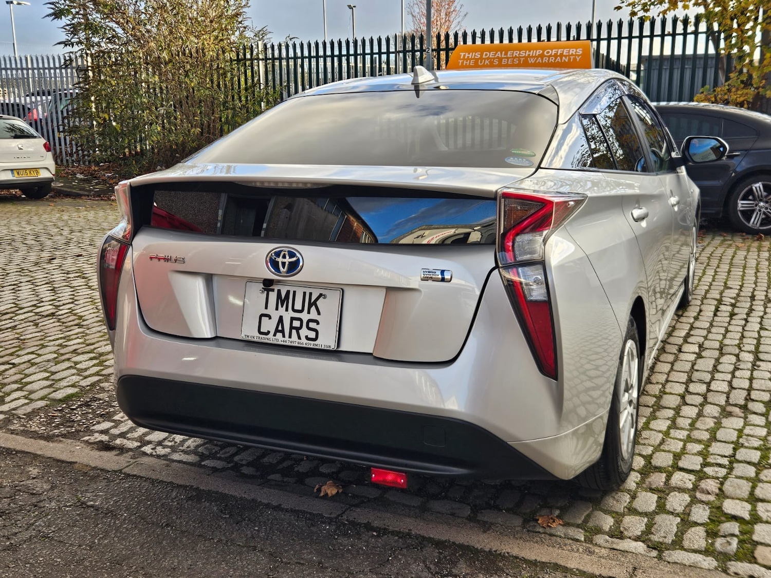 Used Toyota Prius 2018 for sale - 76128840: Photo 3