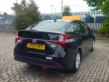 Used Toyota Prius 2020 for sale - 75271838: Photo