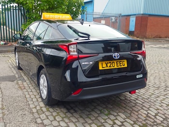 Used Toyota Prius 2020 for sale - 75271838: Photo