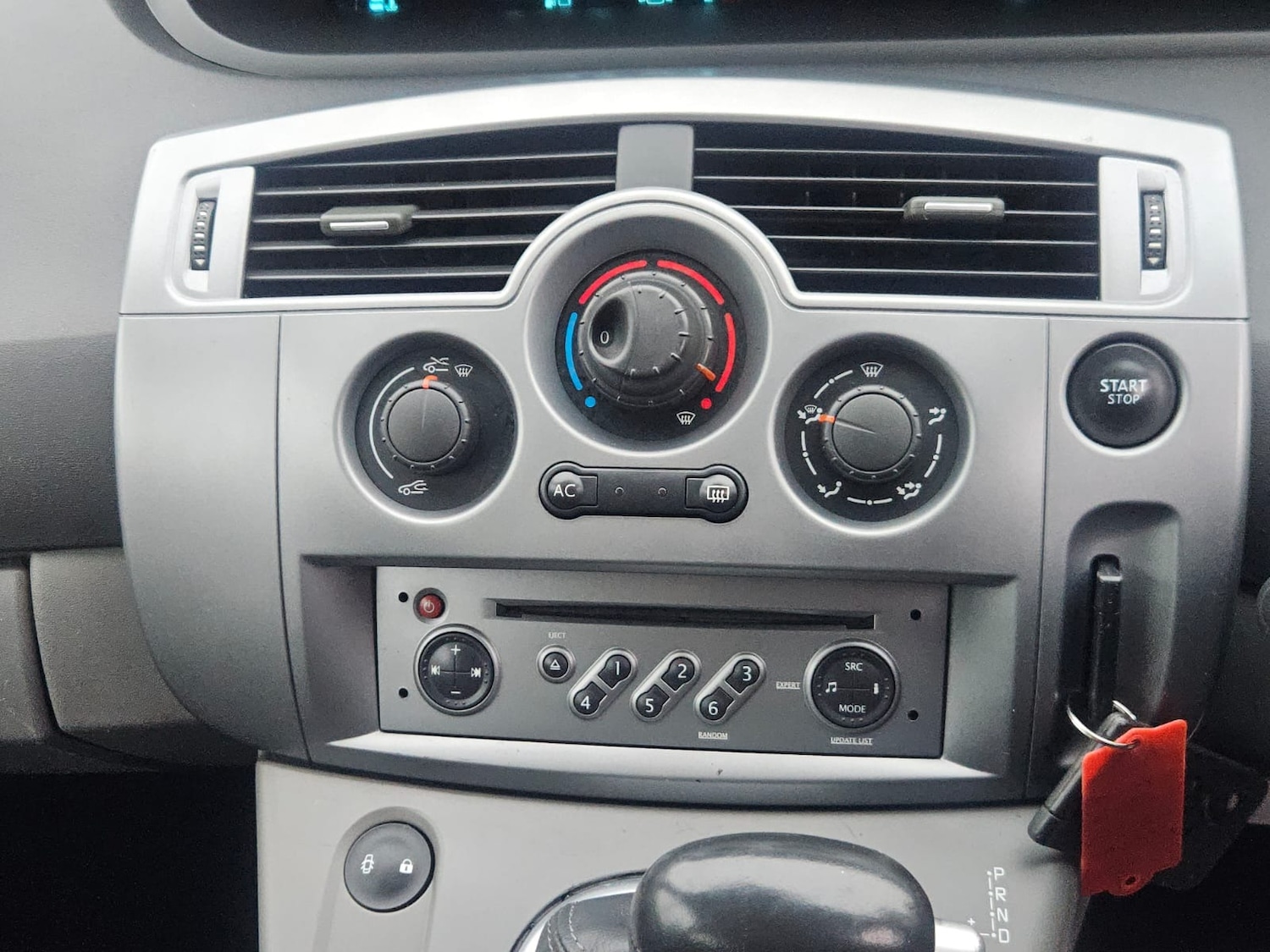 Used Renault Scenic 2008 for sale - 77578813: Photo 21