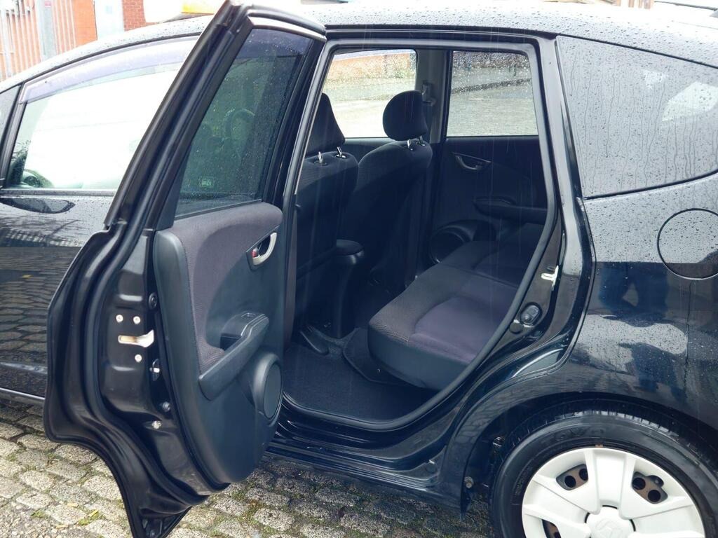 Used Honda Jazz 2012 for sale - 77650790: Photo 15