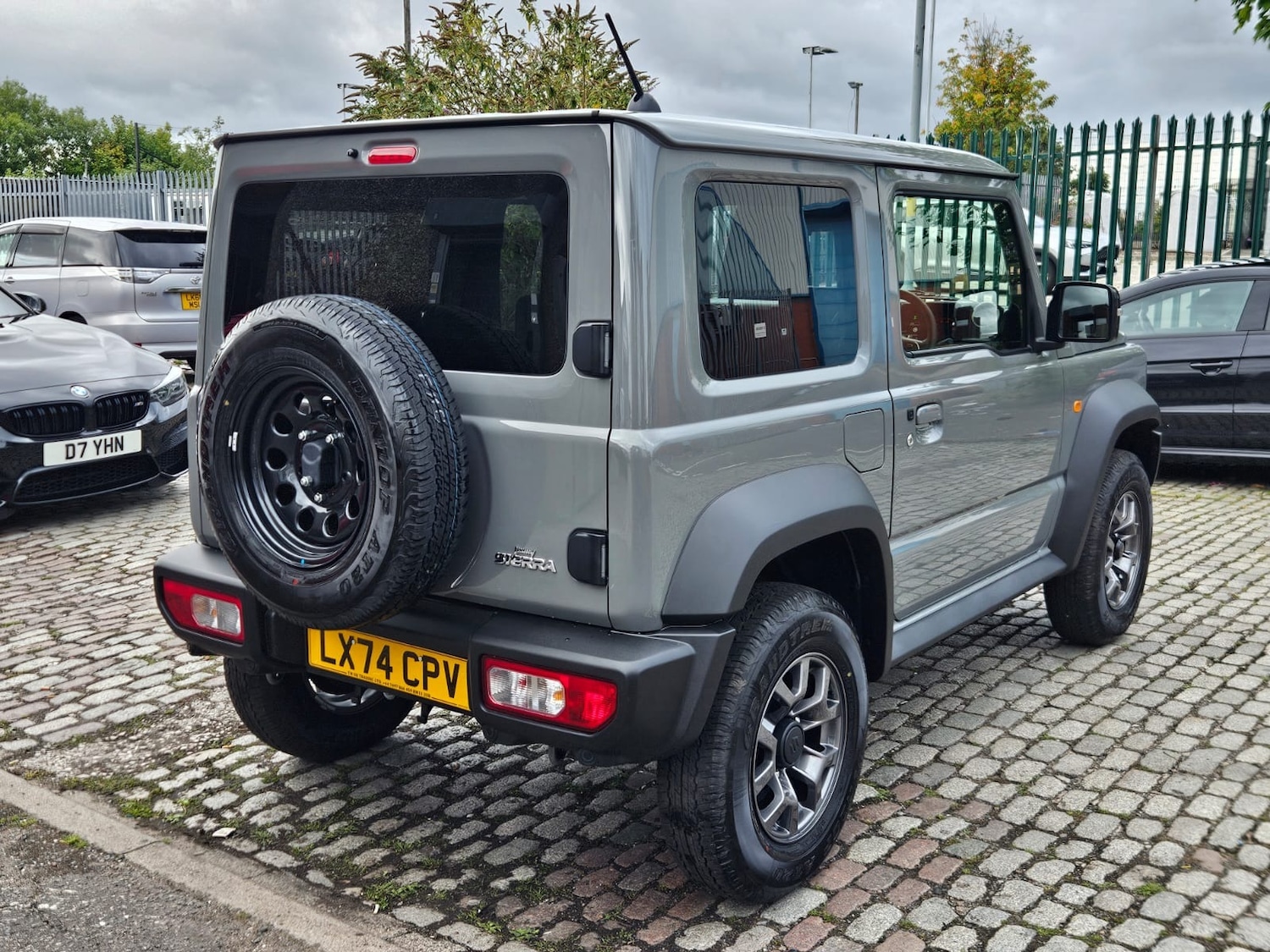 Used Suzuki Jimny 2024 for sale - 74613414: Photo 3