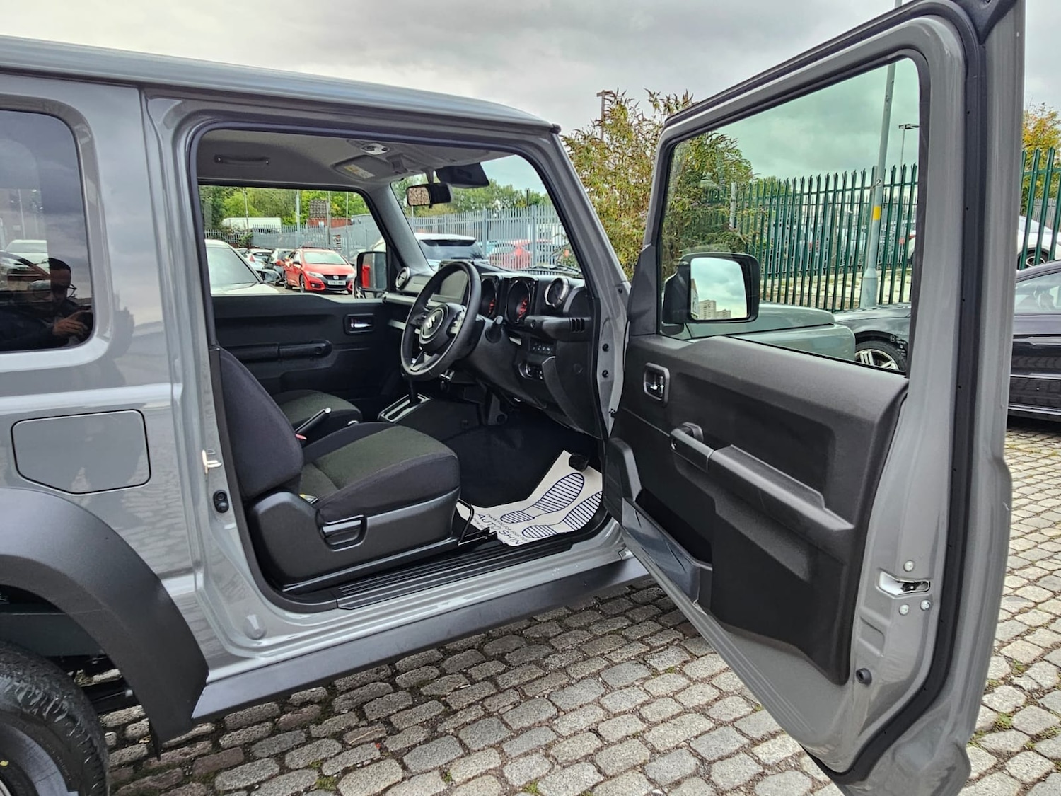 Used Suzuki Jimny 2024 for sale - 74613414: Photo 9