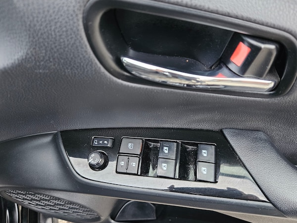 Used Toyota Prius 2018 for sale - 75343466: Photo 25