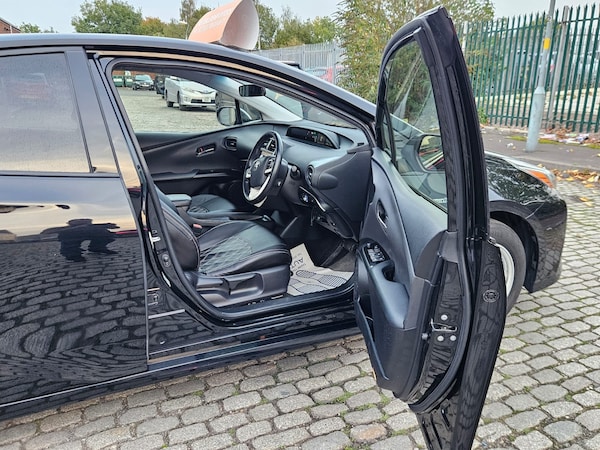 Used Toyota Prius 2018 for sale - 75343466: Photo 9