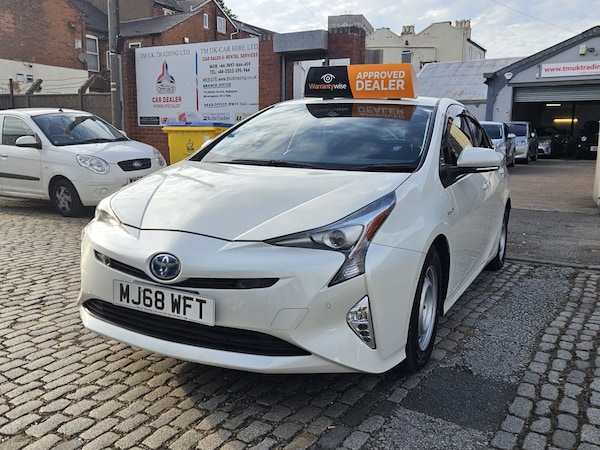 Used Toyota Prius 2018 for sale - 75084295: Photo 2