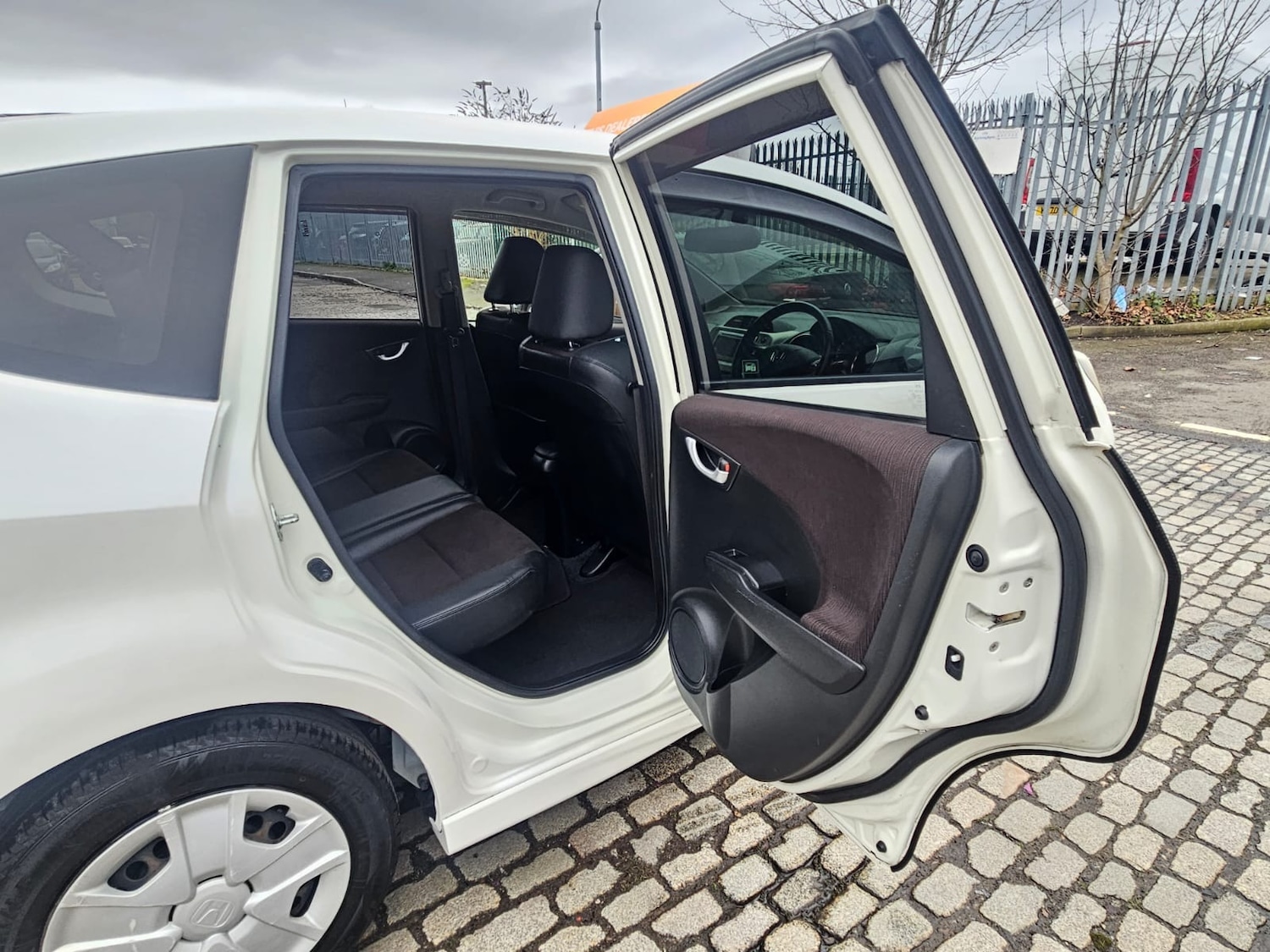 Used Honda Jazz 2013 for sale - 77490652: Photo 13