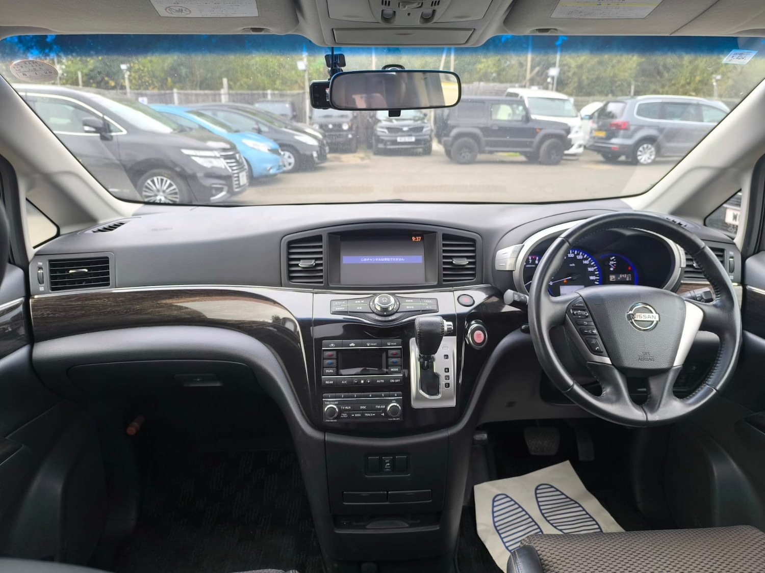 Used Nissan Elgrand 2012 for sale - 76287400: Photo 15