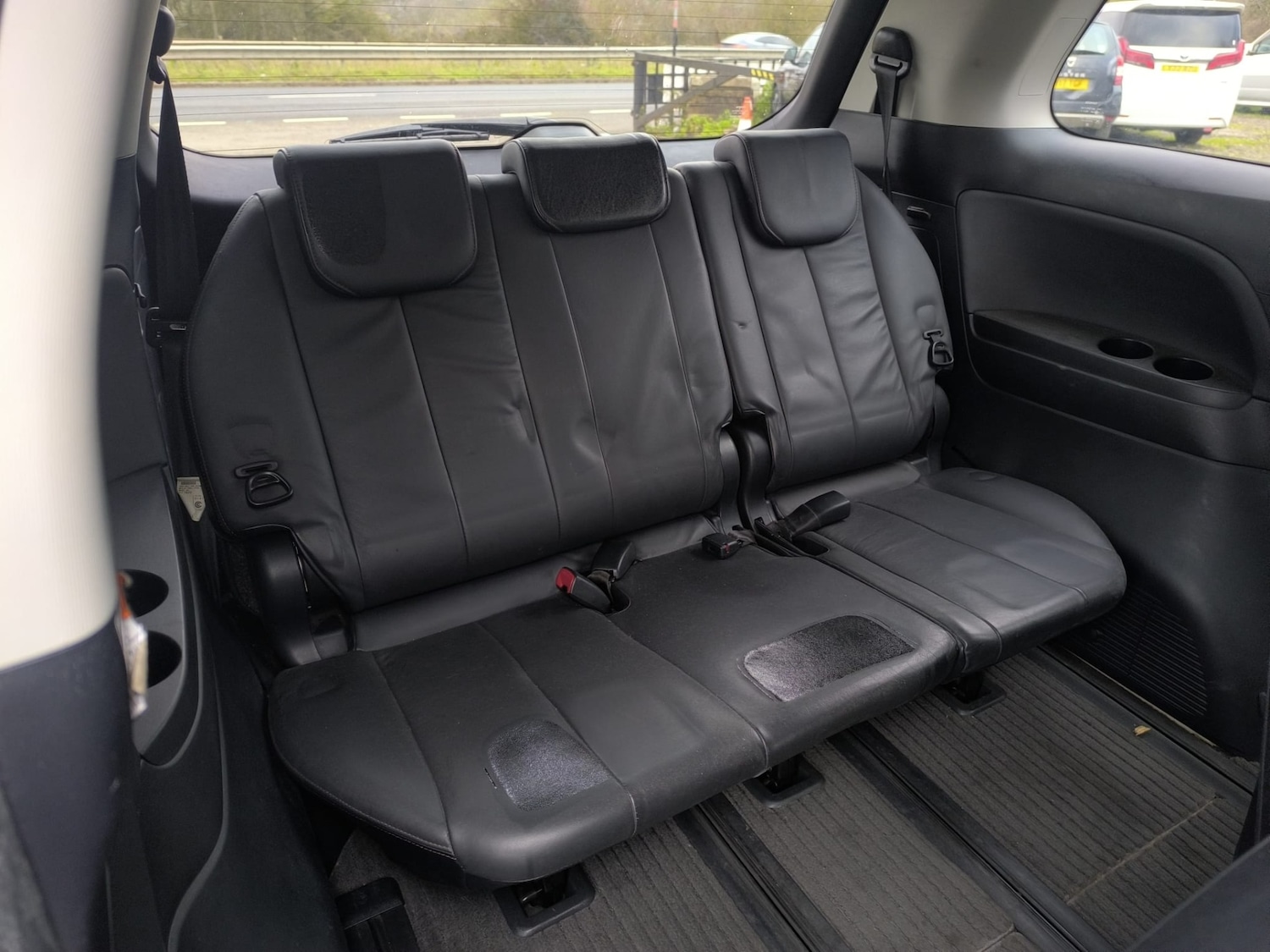 Used Toyota Estima 2015 for sale - 77195623: Photo 13