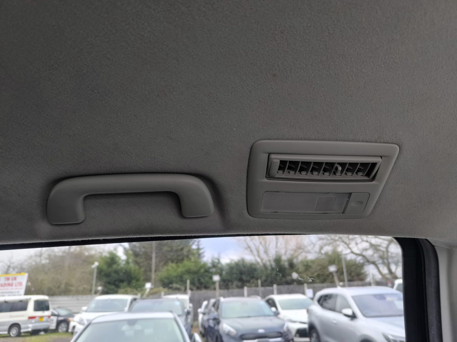 Used Toyota Estima 2015 for sale - 77195623: Photo 29