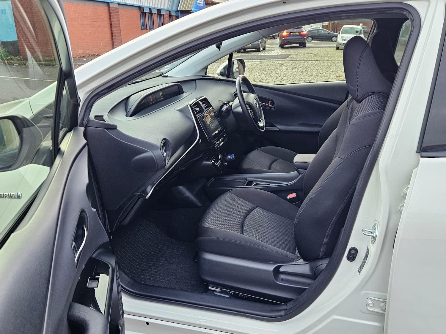 Used Toyota Prius 2019 for sale - 76879075: Photo 11