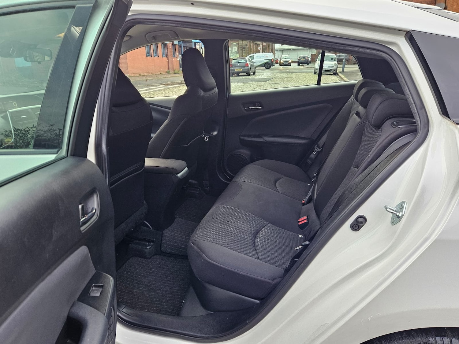 Used Toyota Prius 2019 for sale - 76879075: Photo 15