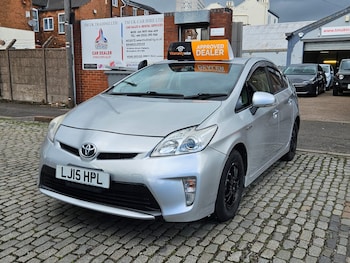Used Toyota Prius 2015 for sale - 75945099: Photo